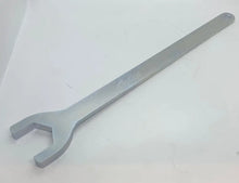 Load image into Gallery viewer, 387004 B CLUTCH CENTRE WRENCH