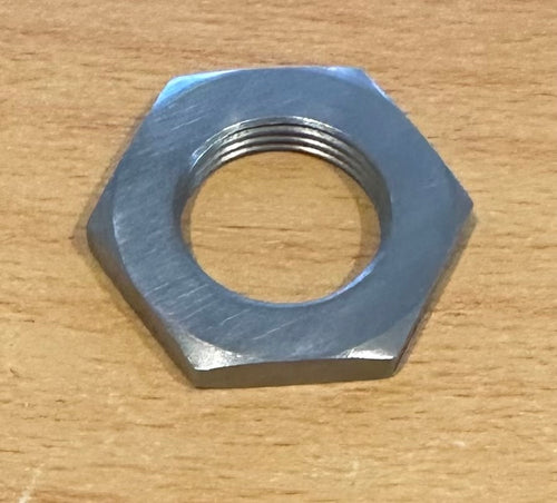 N5104 CLUTCH HUB NUT