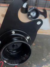 Load image into Gallery viewer, AAROGAH HORN (SPARTON) CIRCA 1924 ) WITH INDIAN SCOUT MOUNTING PLATE