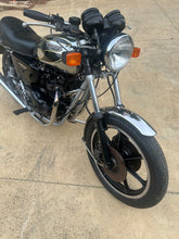 Load image into Gallery viewer, 1982 Triumph Bonneville T140LE Royal wedding limited edition