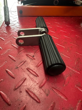 Load image into Gallery viewer, 25B46/70X PAIR FOOTREST BRACKETS CW RUBBERS