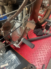 Load image into Gallery viewer, 25B46/70X PAIR FOOTREST BRACKETS CW RUBBERS