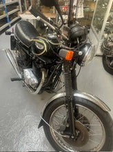 Load image into Gallery viewer, 1983 Triumph Bonneville TSS 8 valve
