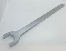 Load image into Gallery viewer, 387004 B CLUTCH CENTRE WRENCH